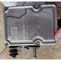 保时捷 玛卡ABS泵 电子扇 冷疑器 刹车分泵